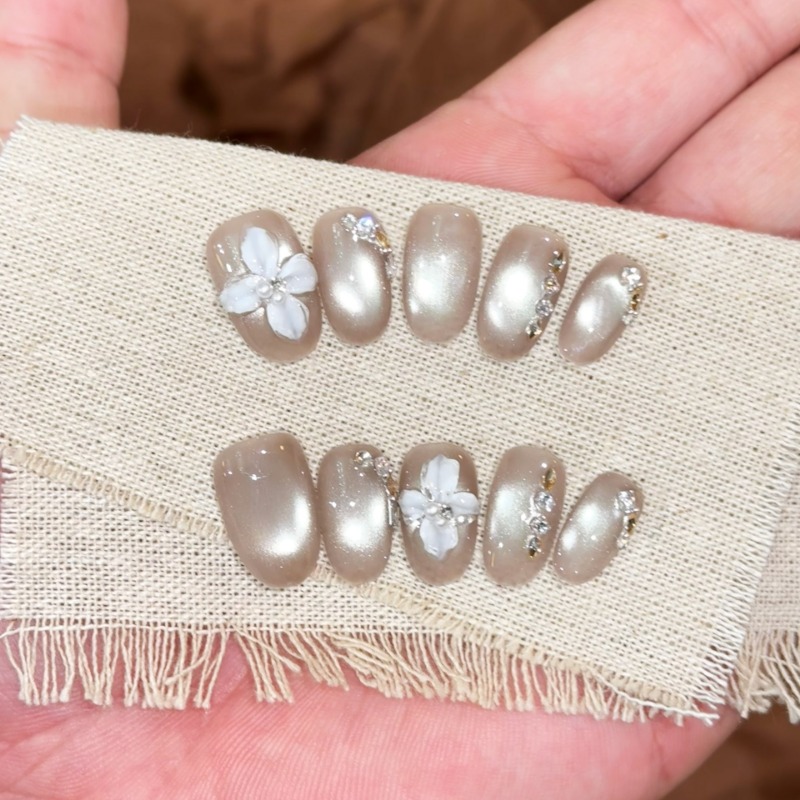 Nail Art Cat Eye Simple - Kuku Palsu Buatan Tangan 3D Cat