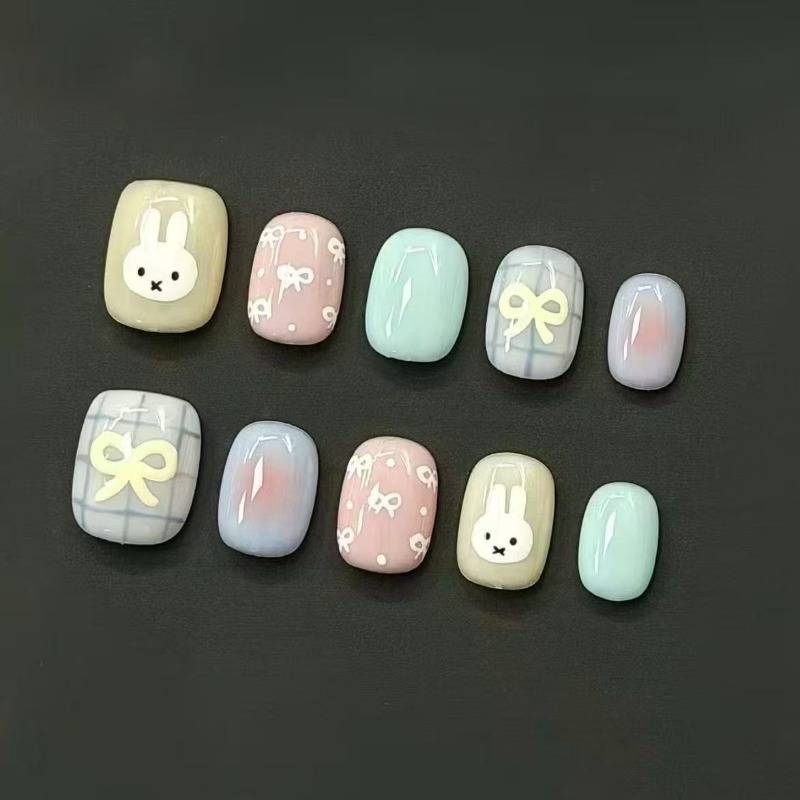 Kelinci Miffy |   Miffy Berwar - Nail Art Quirky ulasan dan harga